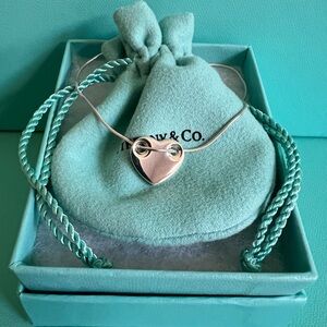 🌸🌸 Authentic Tiffany & Co. Heart Necklace